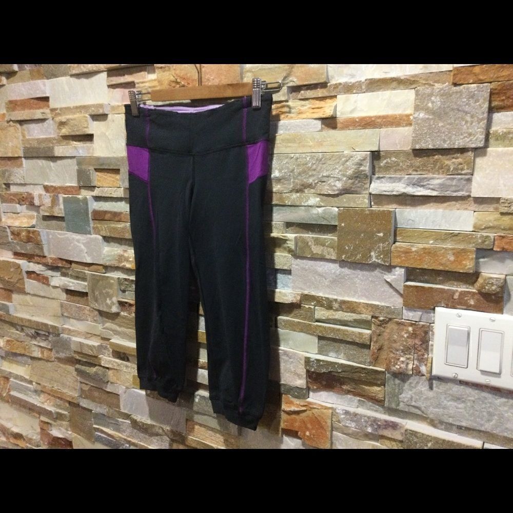 LULULEMON ATHLETICA Sport Capri - Picture 3 of 7